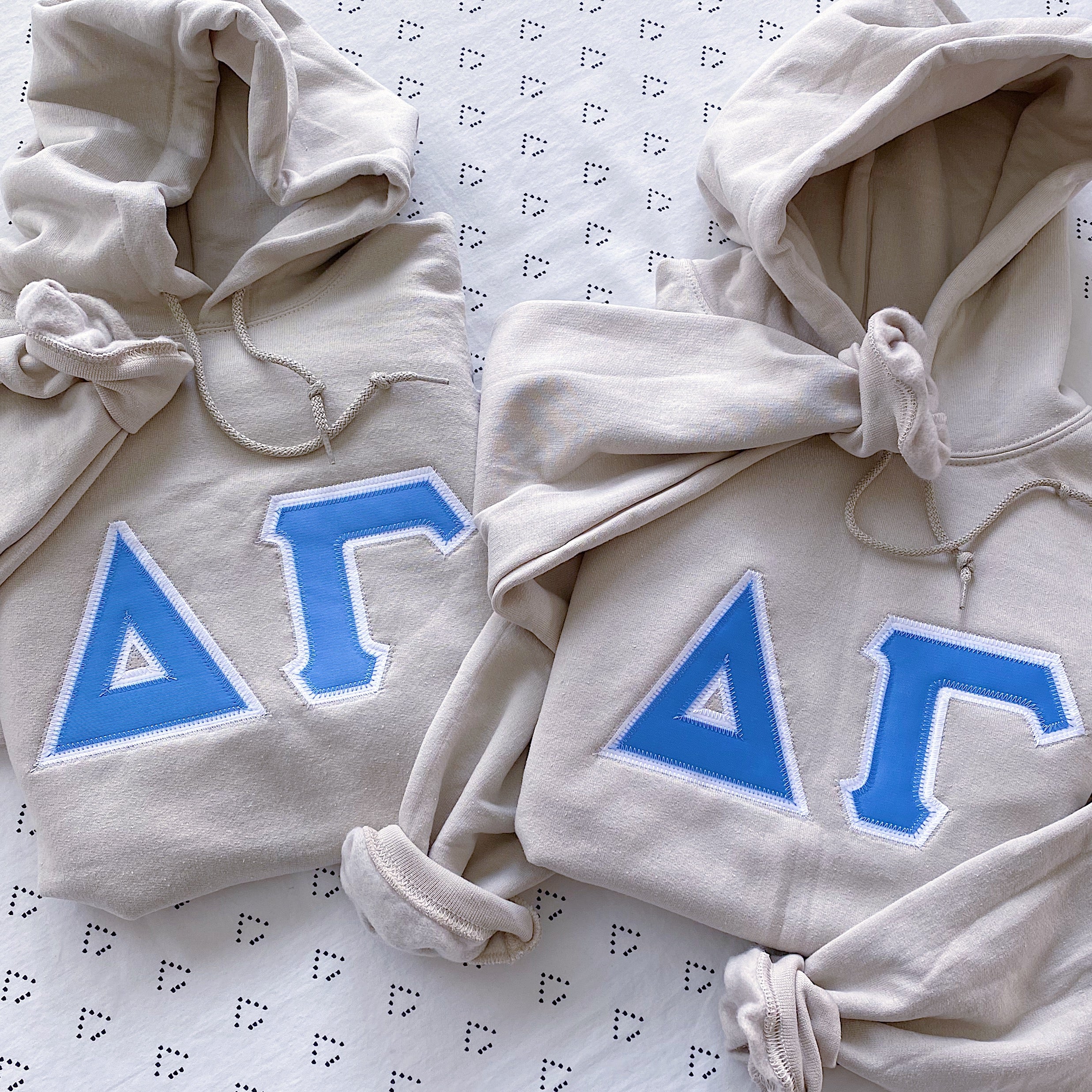 Custom Stitched Delta Gamma Sorority Greek Letter Gildan Hoodie Sweatshirt 