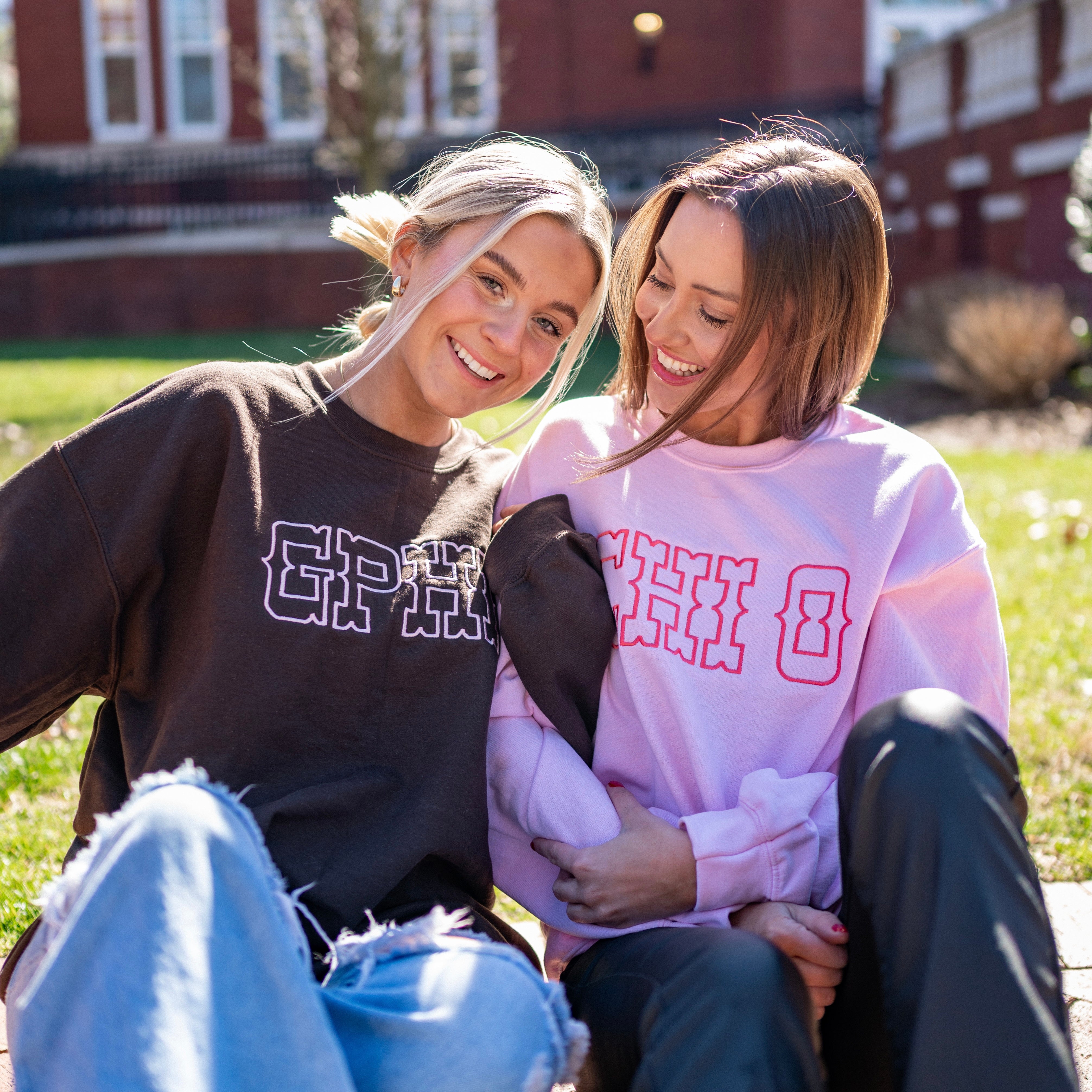 Western Embroidered Crewneck Sweatshirt